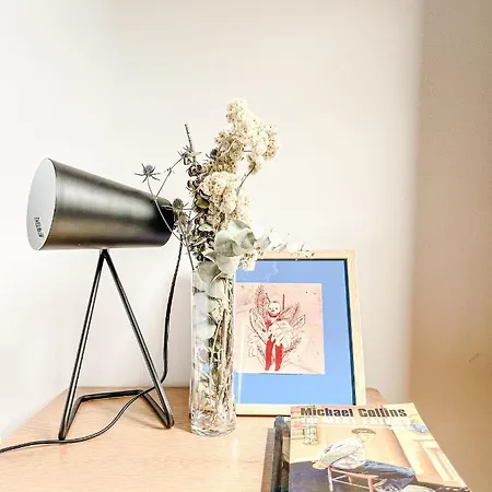 Loft With Free Parking *