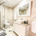 Loft With Free Parking